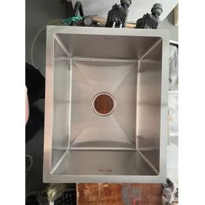 Quality Undermount Single Bowl Sink in Black Space-Saving and Functional for sale