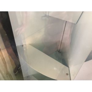 White Flower Vending Machine With Humidty And Temperature Control