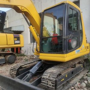 Quality Durable Komatsu Excavator With Latest Technology - Check It Out! for sale