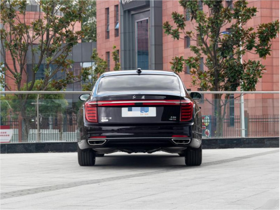4 Seats / 5 Seats Hongqi H9 Luxury Gasoline 4×2 Limousine