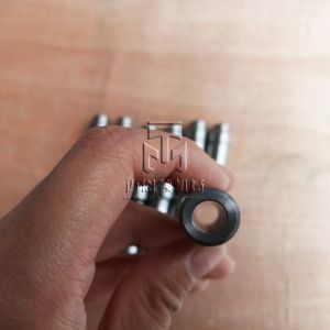 VALVE GUIDE 04235374 04231976 04231972 4235374 4231976 4231972 0423 5374 0423