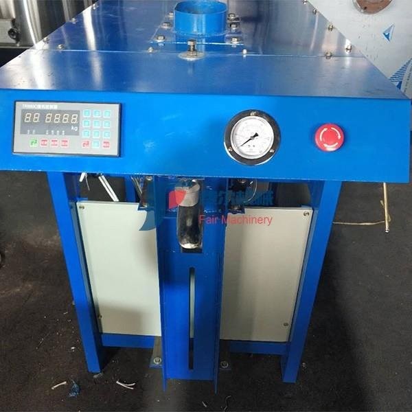 Buy Pneumatic Valve Bag Packing Machine / Valve Bag Filling Machine 20-50kg at wholesale prices