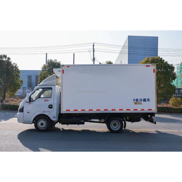 Factory Customized DFAC DongFeng Small Mini Light Refrigerator Truck Refrigerated Box Truck