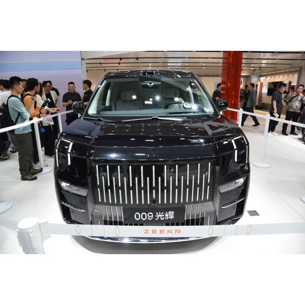 Zeekr 009 The Future of Family Transportation with Lithium Iron Phosphate Battery