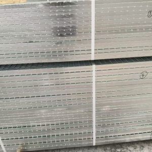 Anti-slip and Ventilation Industrial Steel Grating for Heavy Duty Load Bearing