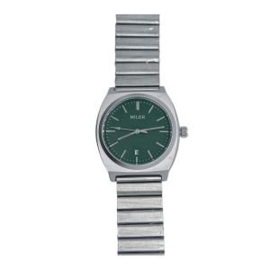 Stainless Steel Strap Watch For Active And Fashionable Individuals
