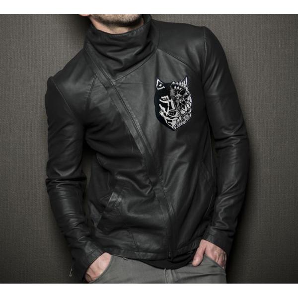 Heat Cut Border 6.5x8.7cm Wolf Velcro Patch Machine Washable