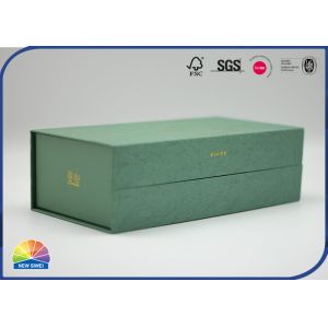 Square Rigid Cardboard Packaging Magnetic Closure Custom Logo Foldable Gift