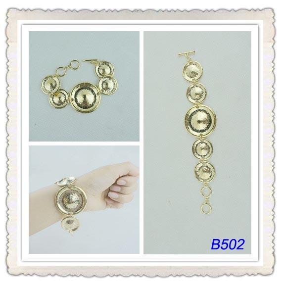 Tin Alloy Side Chain Jewelry 2 Tones Color Metal Cuff Bracelets with pearl for
