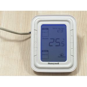 Honeywell Fan Coil Digital Thermostat T6861