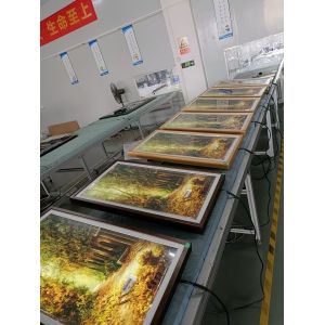 32 /43/55 Inch Wall Mounted Digital Signage Wooden Frame