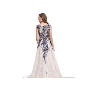 White Lace Embroidery Floral Sleeveless Formal Evening Gowns With Built - In Bra