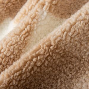 Customized 100% Polyester Multi-Color Jacquard Lamb Wool for Winter Clothing