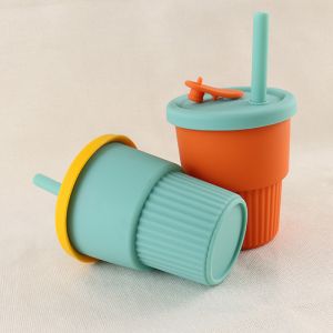 Travel Camp Collapsible Silicone Coffee Cup 350ml With Straw Lid