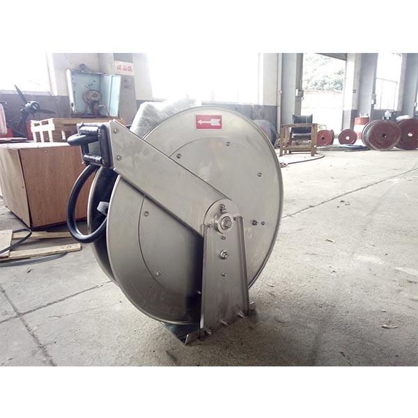 Buy Outdoor Automatic Garden Hose Reel Rolling Compact Structure Economical at wholesale prices