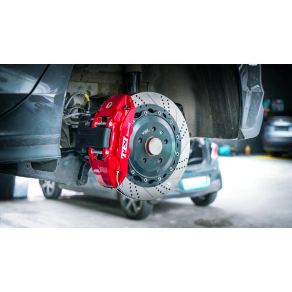 Front 6 pot and rear 4 pot caliper BBK auto brake system For Volkswagen Golf 8GTI 18 inch rim