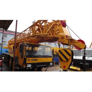 70ton used crane XCMG QY70K with big cab