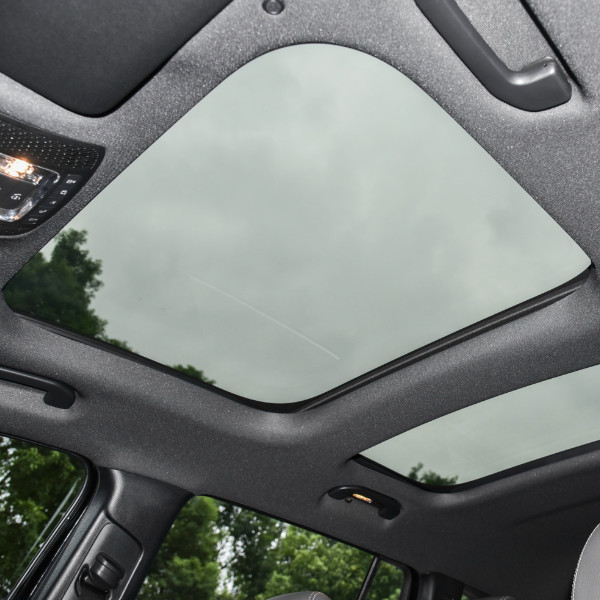 Good condition low mileage used cars from China hot selling BENZ EQB350 4MATIC EV cars