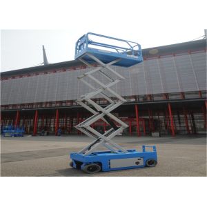 3.3kw Self Propelled Scissor Lift 227kg Rated Loading Capacity Multiple Disc