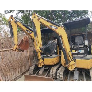 Used 2 Ton Origin Japan Cat Mini Excavator 302cr in Good Condition, Secondhand