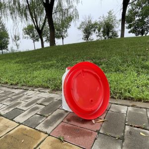 Cylindrical Poultry Drinker For Broiler Watering Lines Hydration Station Water