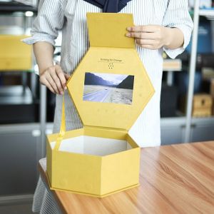 Professional Customization Golden Hexagon Video Packaging Box 7 Inch LCD Display