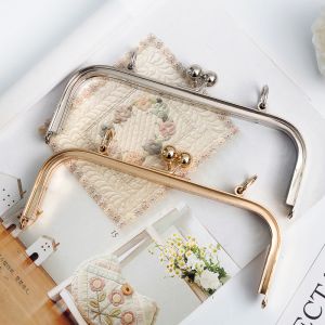 22*7.8cm Polishing Electroplate Kiss Clasp Purse Frame With Chain Loops