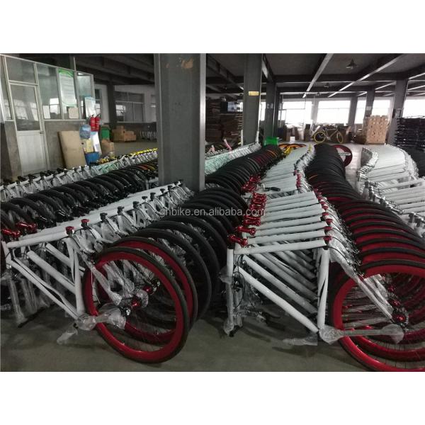 Wellgo Pedal Equipped Vintage Fixie Fixed Gear Bike A Nostalgic Ride for Modern Times