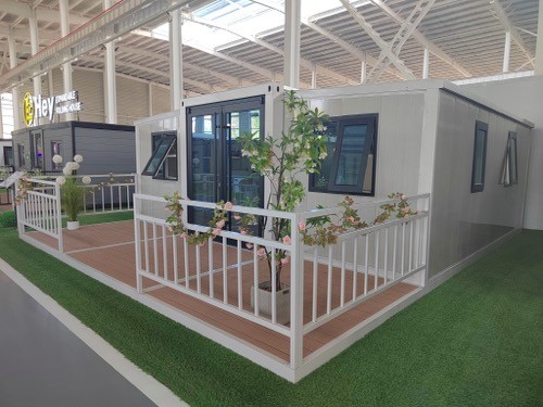 Buy Foldable 20ft Container Ideal For Temporary Pop-up Projects EPS/PU/Rock Wool Sandwich Panel Life Span More Than 20 Years at wholesale prices