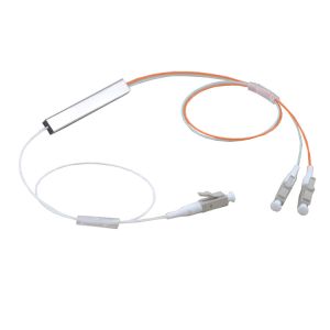 OM2 1x2 Cable Fiber Optic PLC Splitter FTTH Ferrule Section
