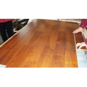 American Hickory Solid Flooring handscraped and Distressed Surface