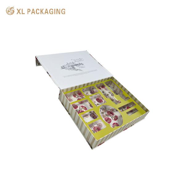 Custom Elegent Inside White Colour Printing Magnetic SkinCare Packaging 157gsm