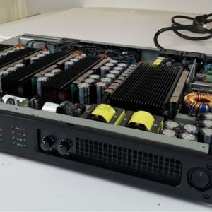 44.7V 20HZ 4 Channels 650 Watts Stereo Power Amp