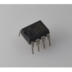 China LM193N Dual Differential Comparator Wide 2V-36V Range Low 2mA Current Open-Collector Outputs Fast 1.3μs Response TO-5/DIP Packages - Ideal for Industrial/Auto Control Systems on sale