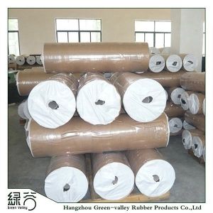 Wide / Fine Ribbed Dielectric Rubber Flooring Rolls Anti Slip