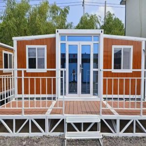 Experience Luxury Living with this Customizable 3 Bedroom Expandable Container