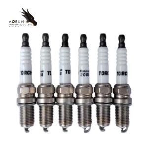 Factory Wholesale Universal Bus Yuchai Engine Parts Spark Plug