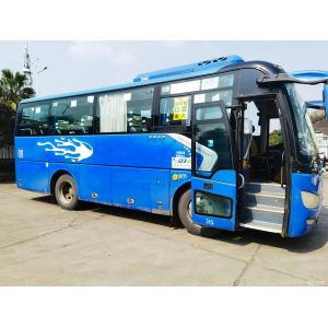 Used Bus XML6870 Passenger Bus 30seats Airbag Chassis Yuchai Engine