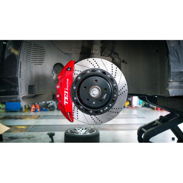 Front 6 pot and rear 4 pot caliper BBK auto brake system For Volkswagen Golf 8GTI 18 inch rim