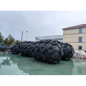 High Performance Rubber Yokohama Pneumatic Fender With Pressure Resistance
