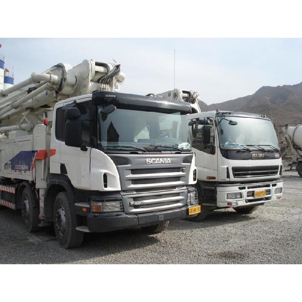 Special Purpose Truck , Concrete Pump Truck With Electric Control System
