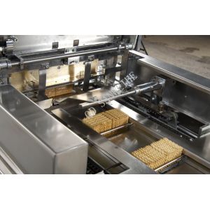 220V 50Hz Automatic Biscuit Packing Machine Over Wrapping Sealing Packing