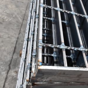Innovative Steel Floor Decking Grating