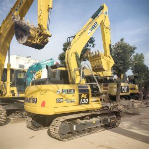 66 kW Second Hand Komatsu PC130-7 Excavator in Shanghai with 12600KG Operating