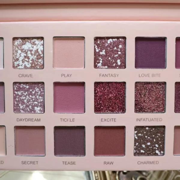 Rigid Cosmetic Packaging Box 12 14 Colour Eye Shadow Box Stamping