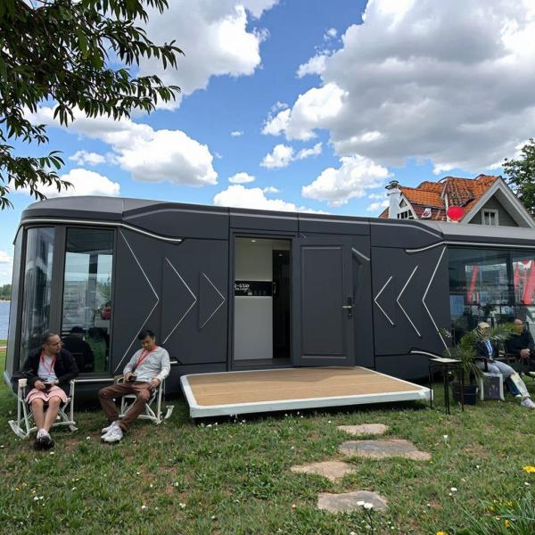 Romantic Star House Mobile Home European-Style Container House with Steel Frame