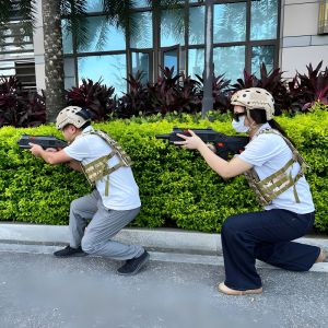 Commercial Wireless Laser Tag Game Set with 8 Playing Modes for Indoor & Outdoor