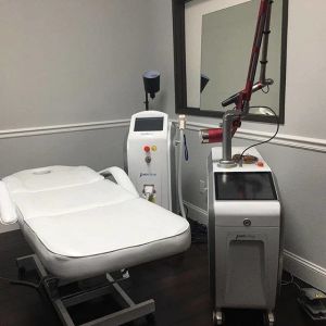 Quality Yag Laser Skin Care Pigmentation Removal Machine With 1064nm And 532nm Wavelength for sale