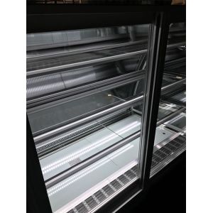 1800mm Two Layers Refrigerated Cake Cabinet Fan Forced Ventilation