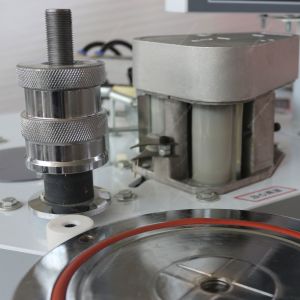 Easy to Operate Edge Banding Machine for Plywood W1 Rocker Furniture Shape Wood